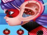 Médico do ouvido Ladybug